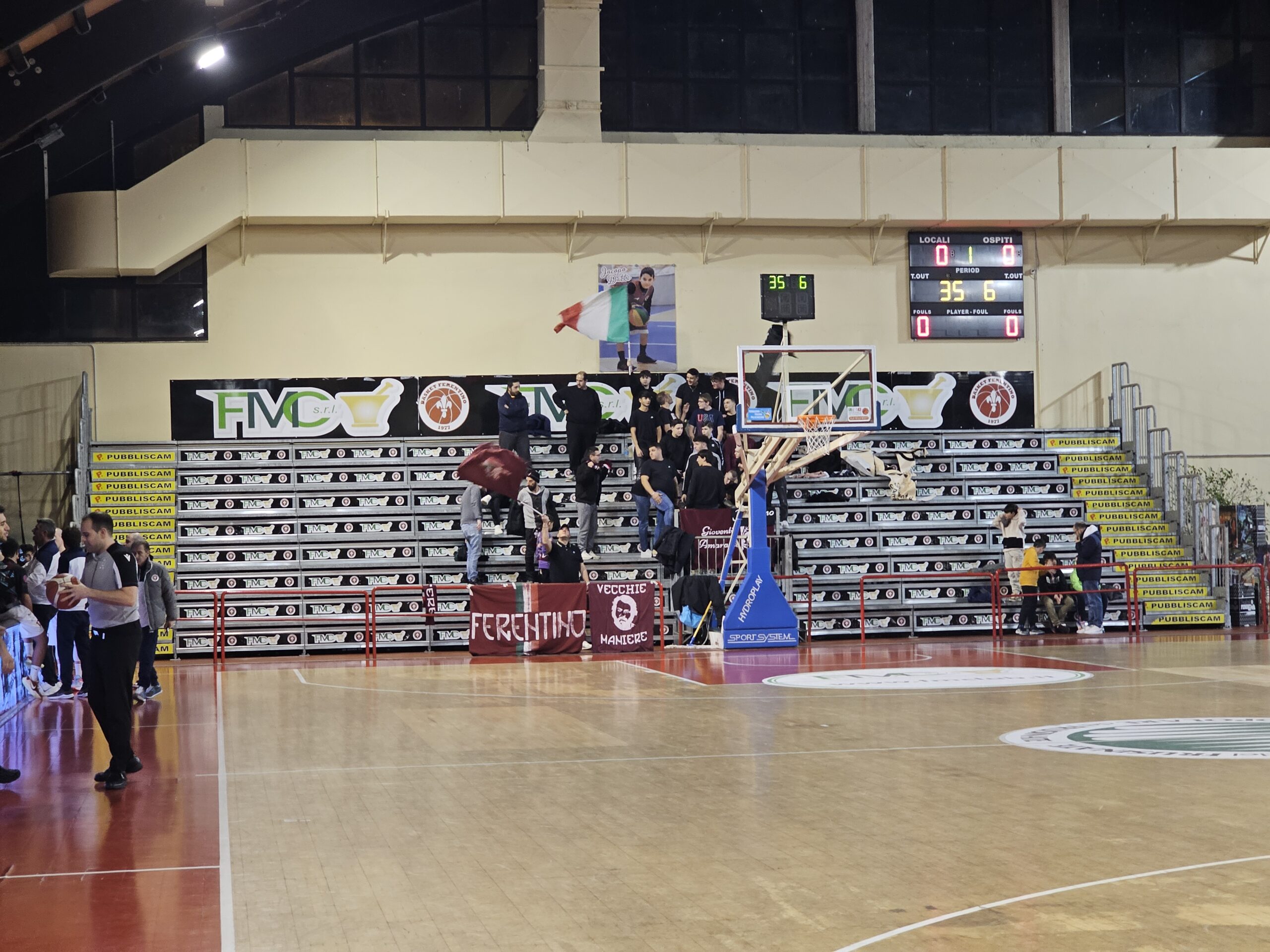 Gioventù amaranto Ferentino Basket Ultras